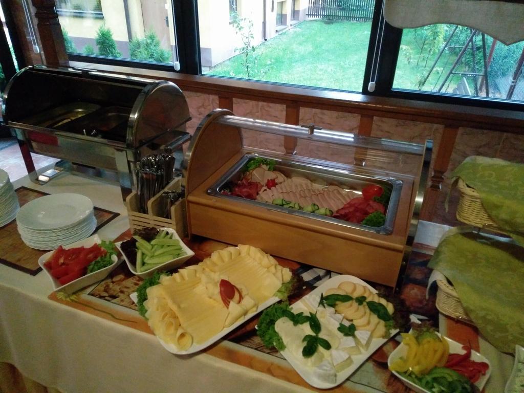 Hotel Rypsowka 노비 삭츠 외부 사진