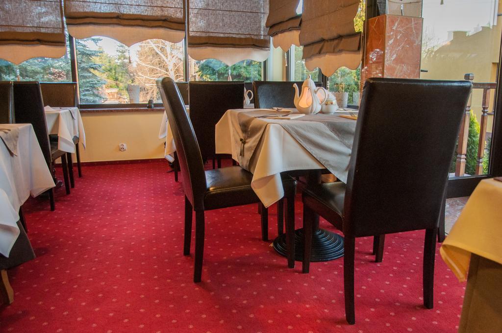 Hotel Rypsowka 노비 삭츠 외부 사진
